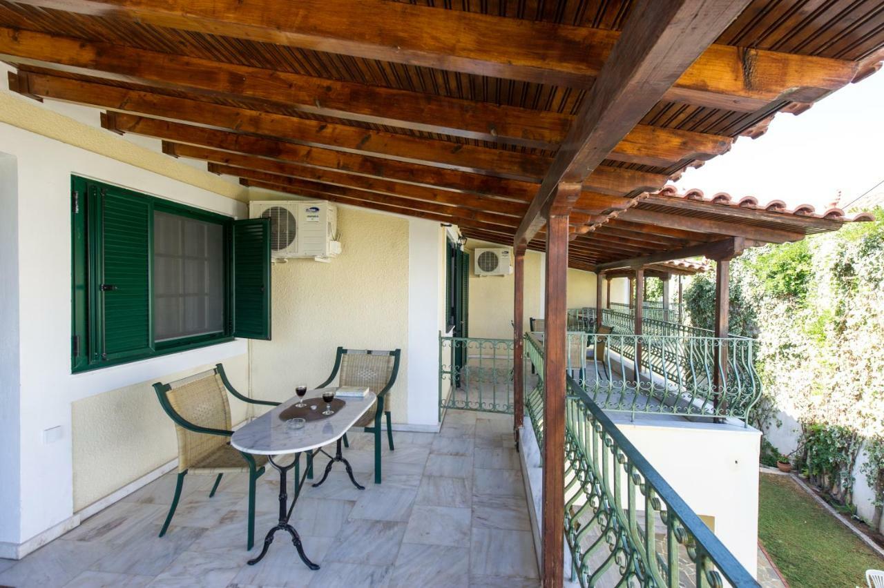 Anesis Apartments Chrani Exterior photo